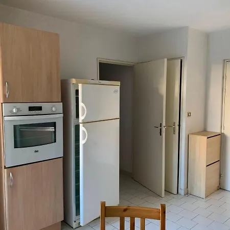 T2 Climatise - Rdc & Belle Terrasse A דירה