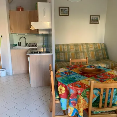 公寓 T2 Climatise - Rdc & Belle Terrasse A 弗龙蒂尼昂